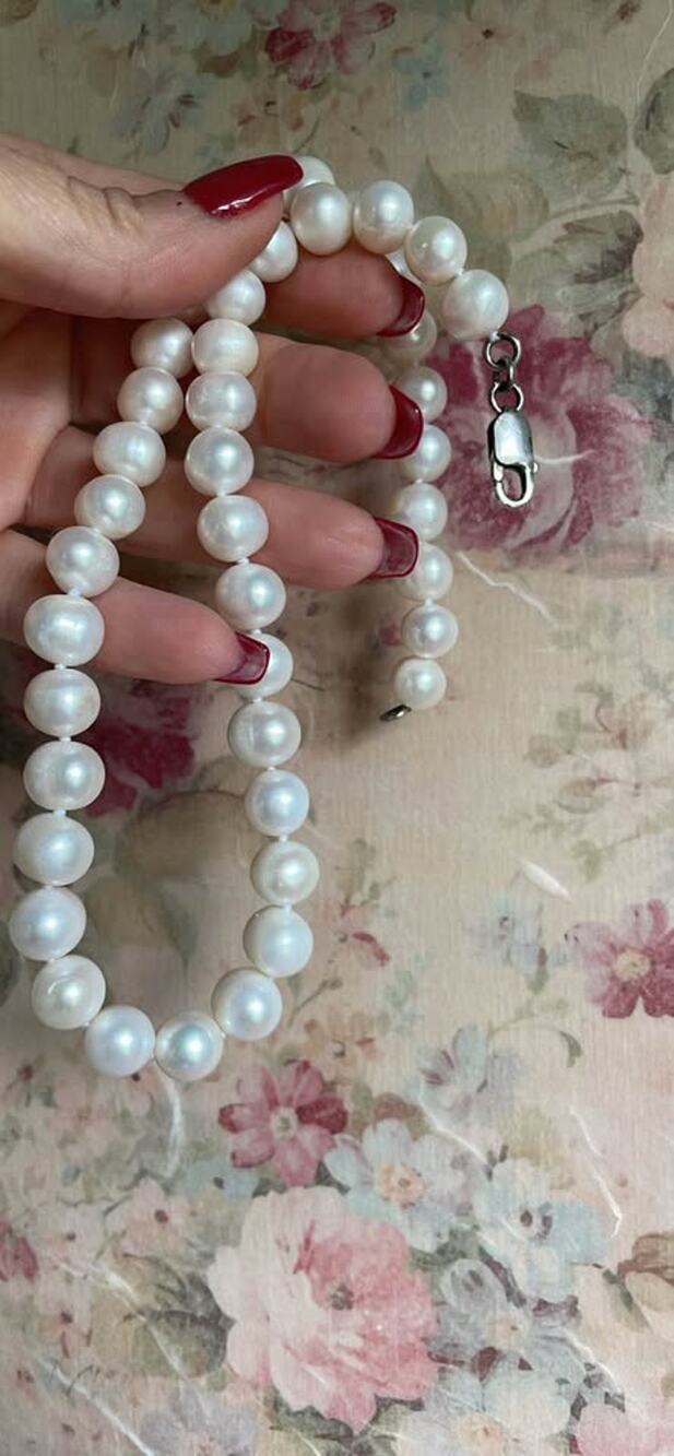 Freshwater pearl necklace 10-11 mm